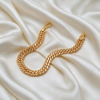 alt="s-leaf weave gold bracelet"
