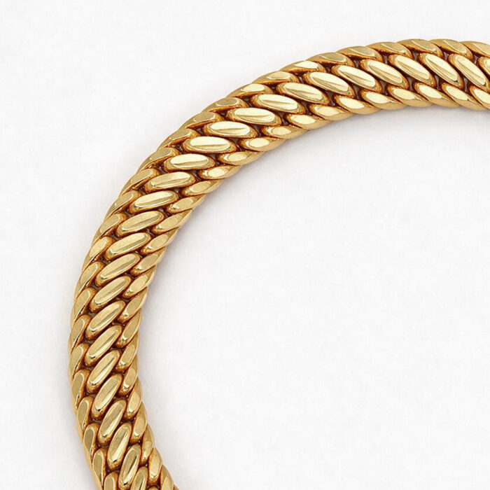 alt="Men's Gold Bracelets"