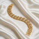 alt="link gold bracelet"