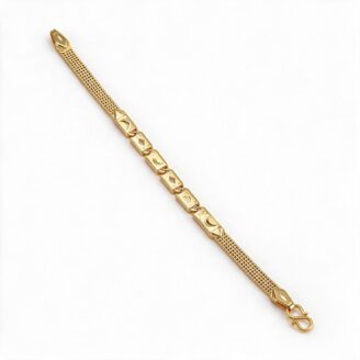 alt="textured mesh gold bracelet"